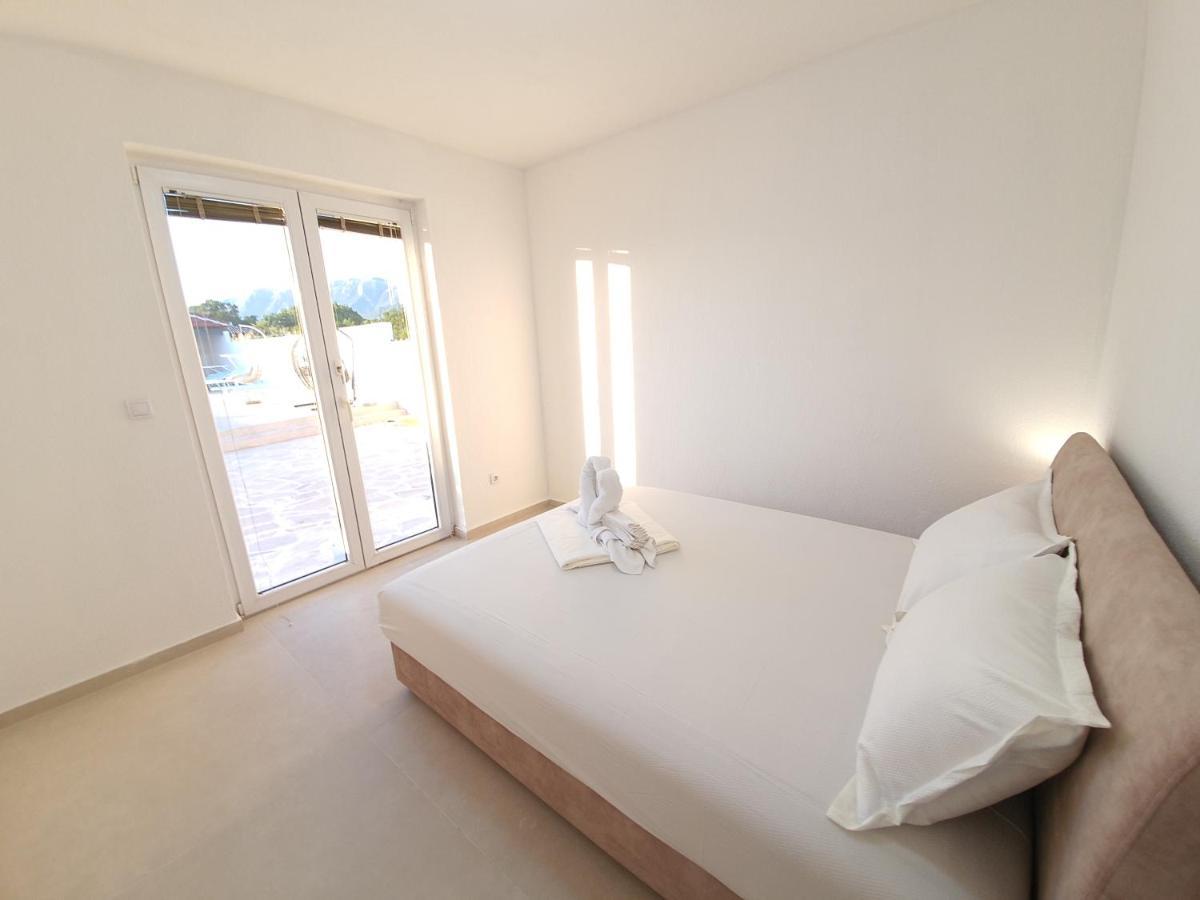 Talija Apartments Krimovica Budva Eksteriør billede