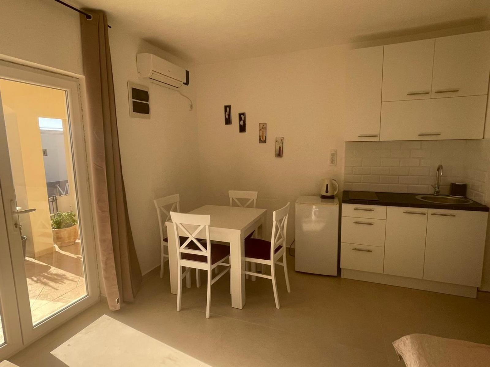 Talija Apartments Krimovica Budva Værelse billede